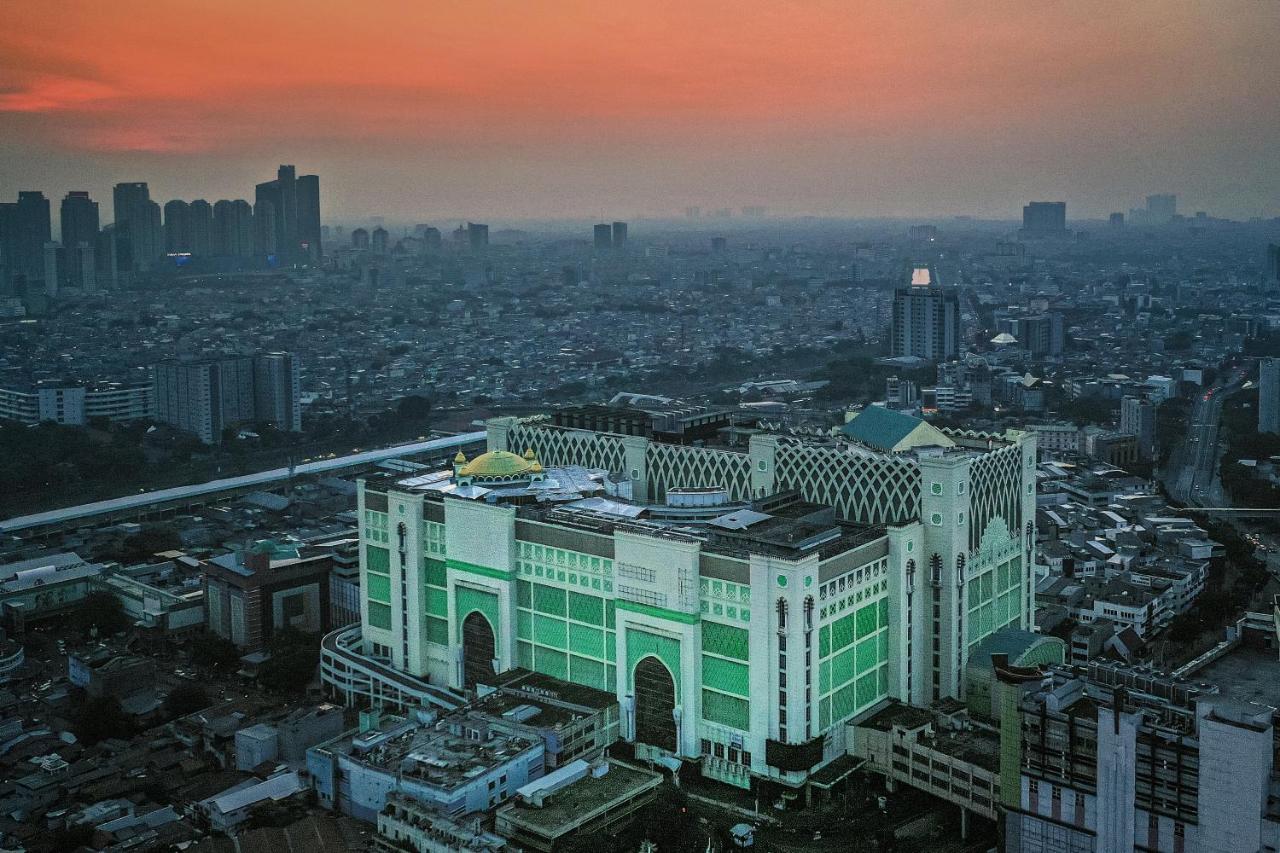 Yellow Bee Tanah Abang Jakarta Exterior foto