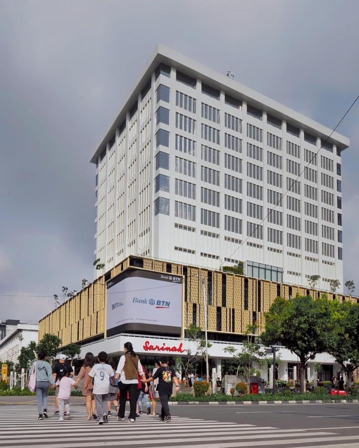 Hotel Yellow Bee Tanah Abang Jakarta Exterior foto